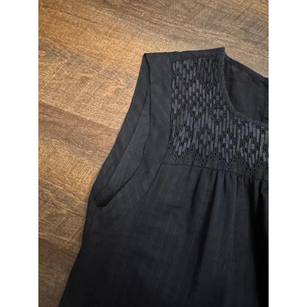 J.Crew Women's Black 100% Cotton Sleeveless Embroidered Eyelet Blouse Size 6